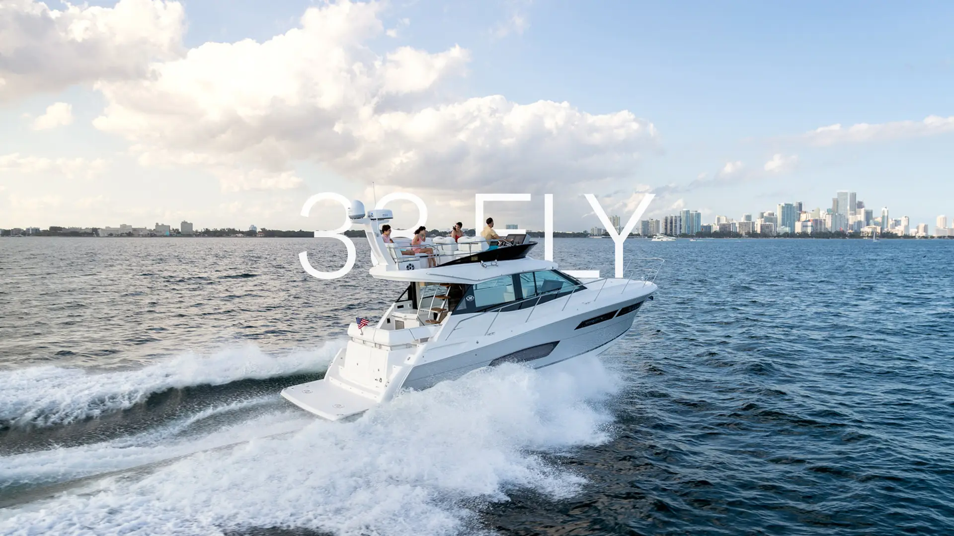 Regal 38 FLY underway