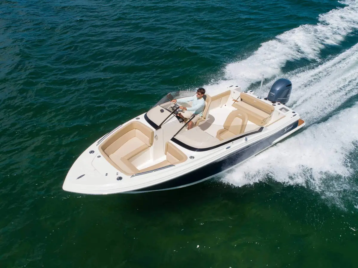 Scout 215 Dorado